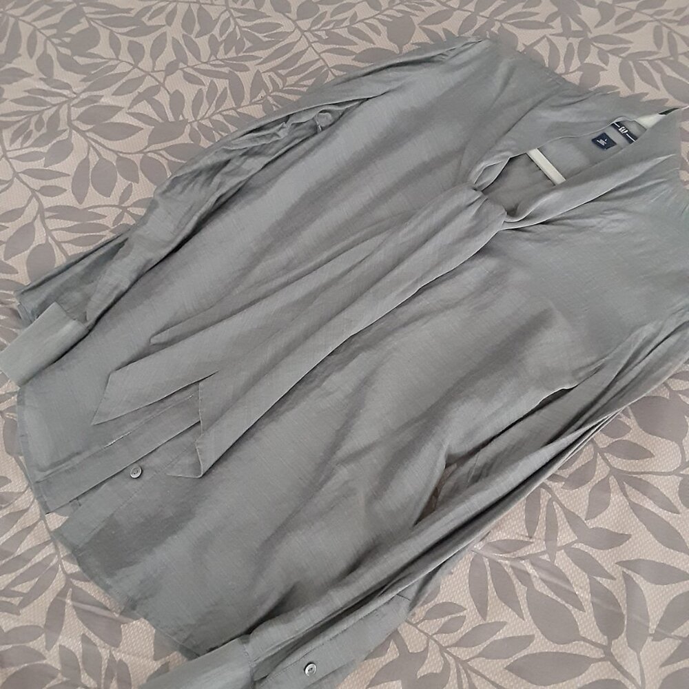 Beautiful Grey Silk/ Cotton Tie Front Blouse sz L - Picture 4 of 9